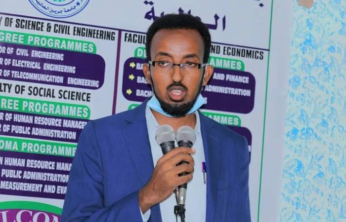 Academic speaker at a JIU program